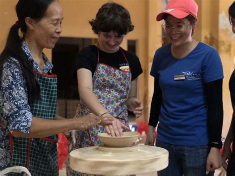  La Révolte des Potiers d'Hanoi: Une Bataille pour l'Autonomie Artistique et la Tradition